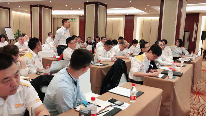 賽為安全首席培訓師高寶良先生應邀參加“2017年殼牌零售業(yè)務HSSE年會