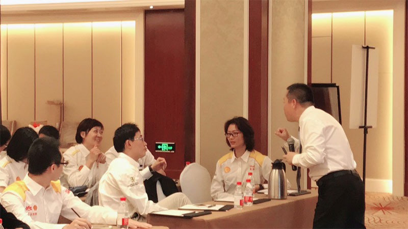 賽為安全首席培訓師高寶良先生應邀參加“2017年殼牌零售業(yè)務HSSE年會